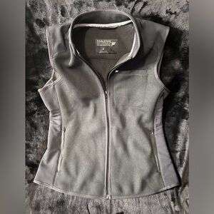 Fabletics black medium athletic vest running training exercise